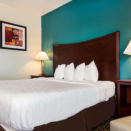 Surestay Plus Hotel By Best Western Topeka Eksteriør billede