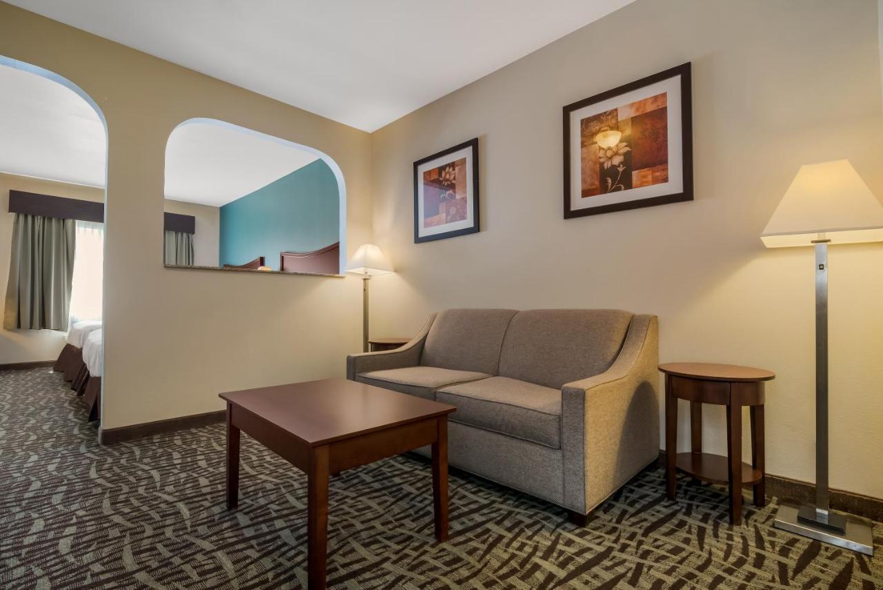 Surestay Plus Hotel By Best Western Topeka Eksteriør billede