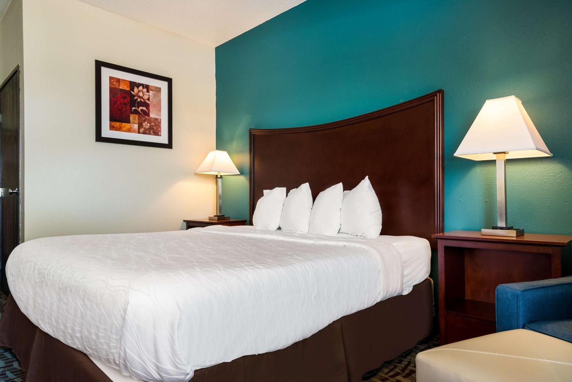 Surestay Plus Hotel By Best Western Topeka Eksteriør billede
