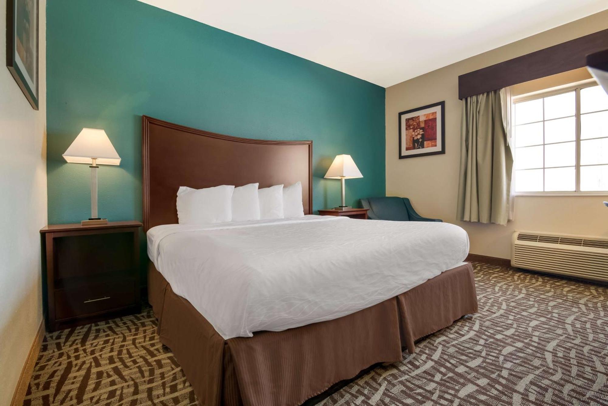 Surestay Plus Hotel By Best Western Topeka Eksteriør billede